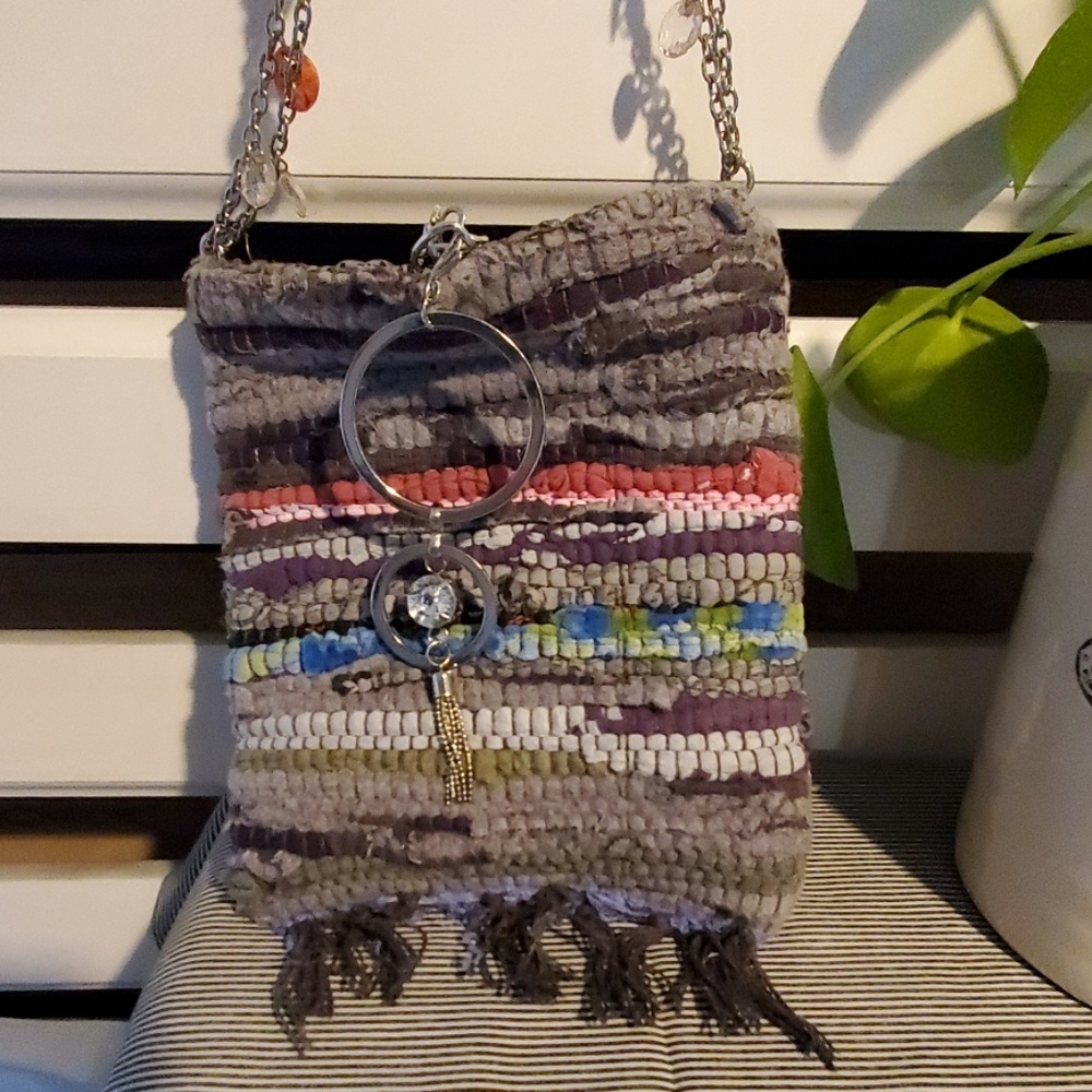 Purse w/ bead embellishments.       #377